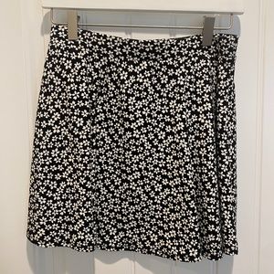 BRAND NEW Forever 21 Women's Mini Skirt